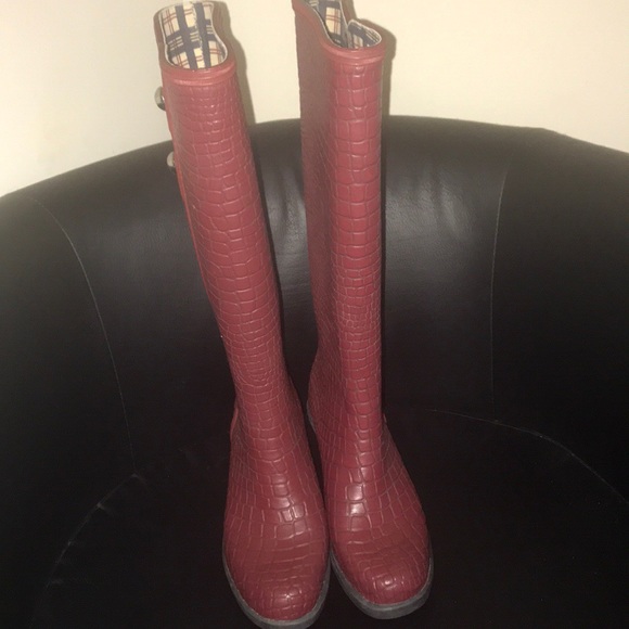 Rain Boots - Picture 2 of 7